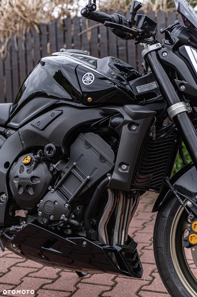 Yamaha FZ - 32
