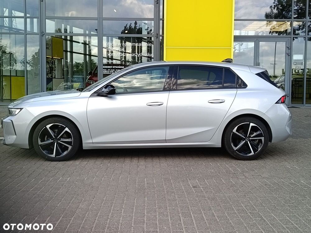 Opel Astra 1.2 T Elegance S&S - 10