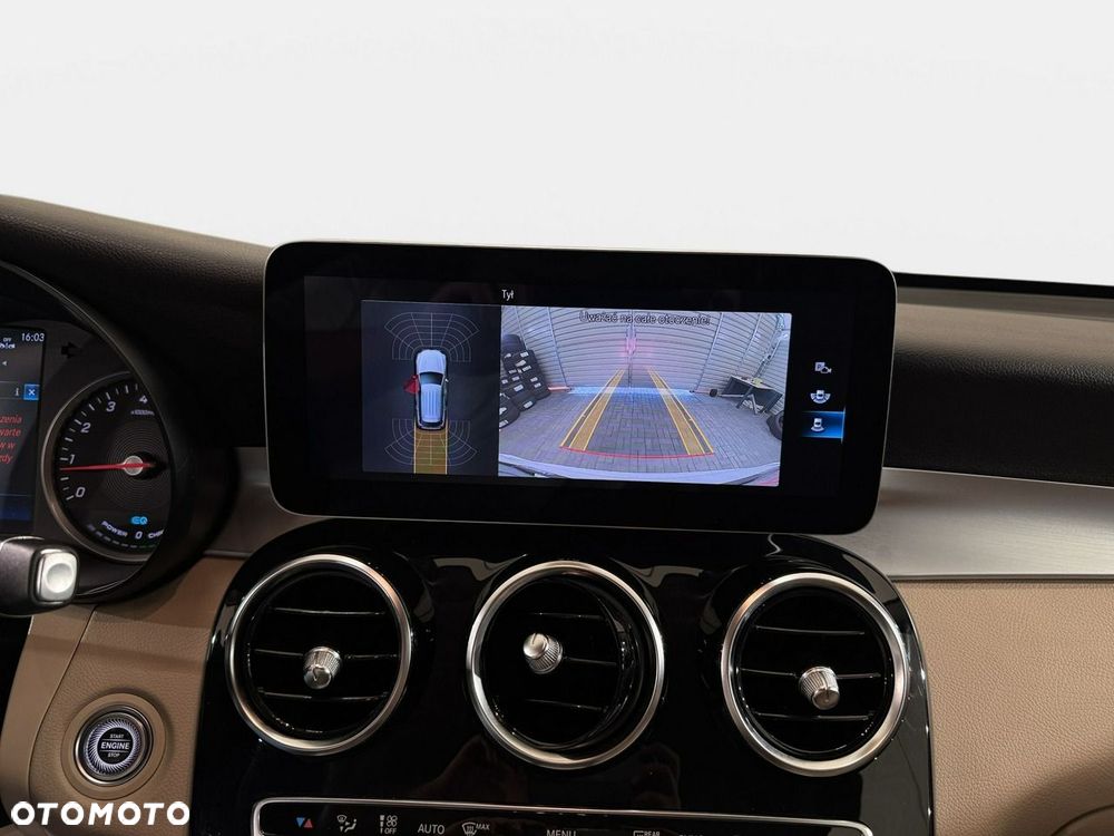 Mercedes-Benz GLC - 19