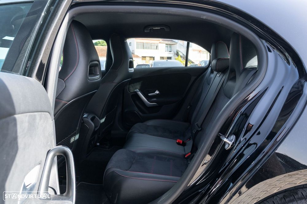 Mercedes-Benz A 250 e AMG Line - 10