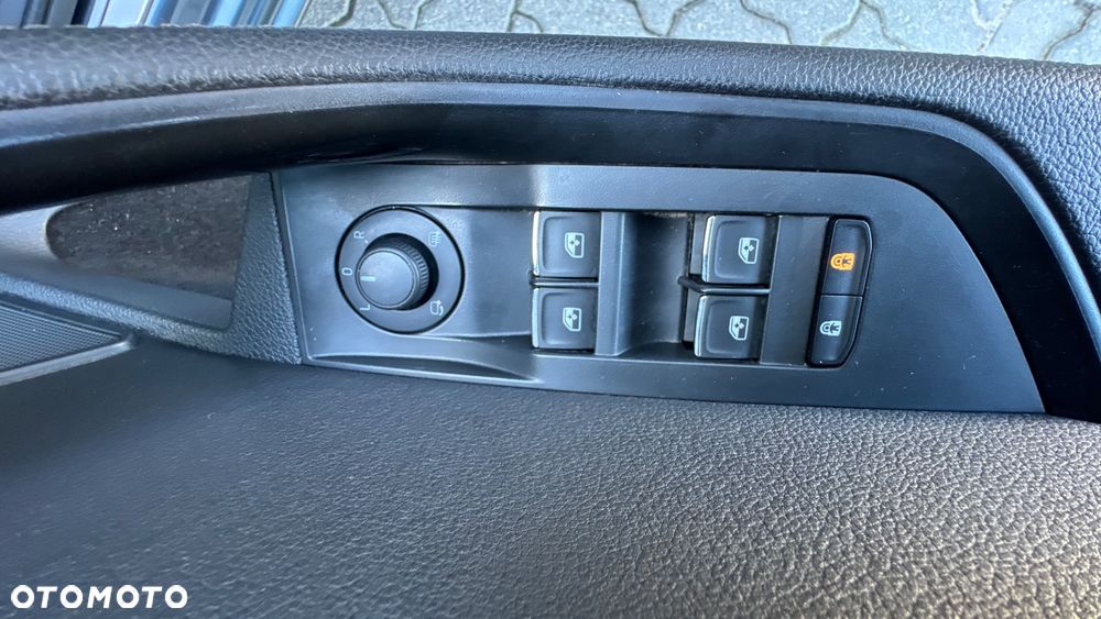 Skoda Superb 2.0 TDI SCR L&K DSG - 24