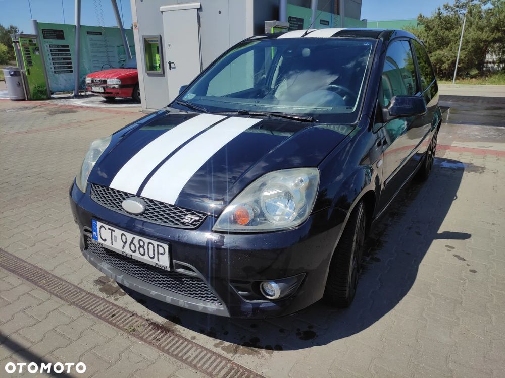 Ford Fiesta - 2