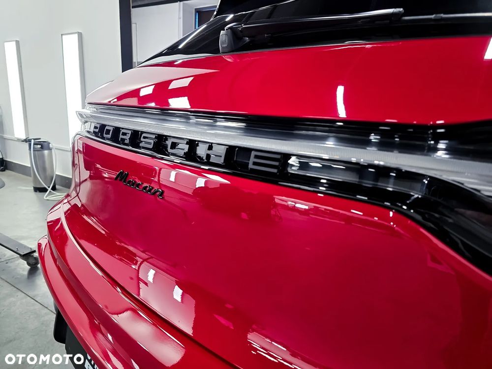 Porsche Macan T - 11