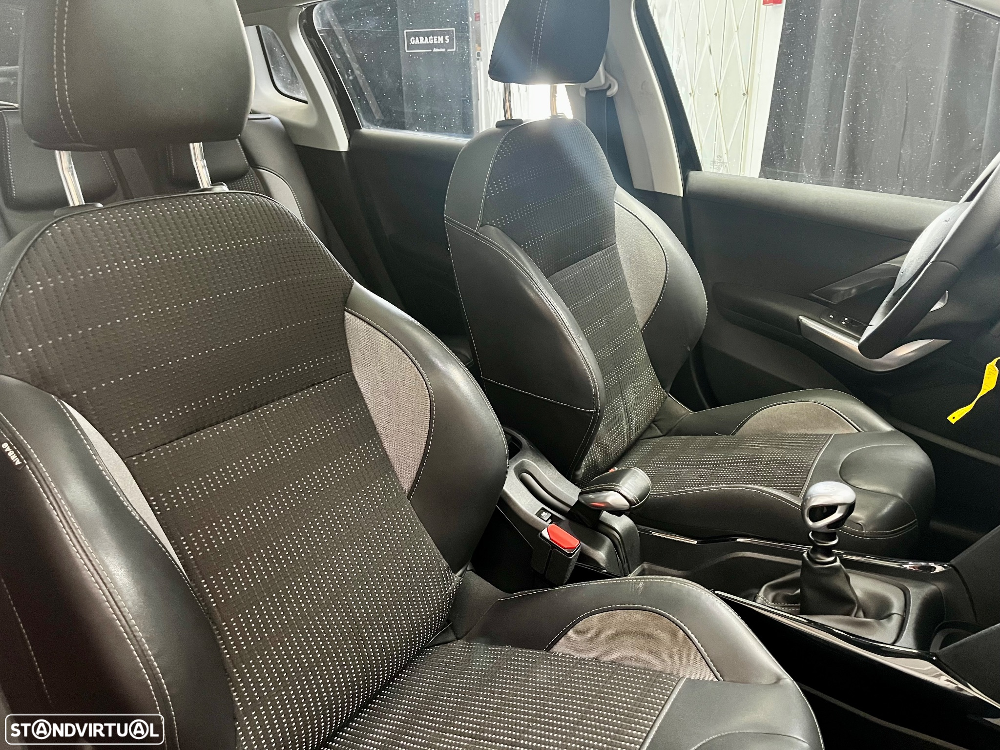 Peugeot 2008 1.5 BlueHDi Allure - 14