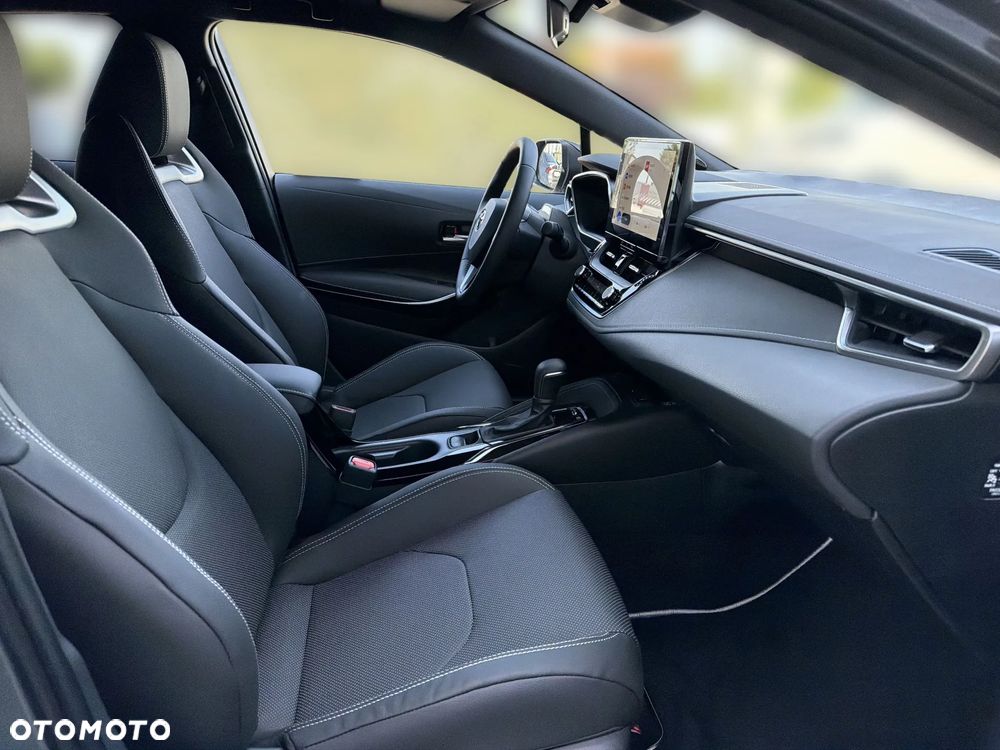 Toyota Corolla 1.8 Hybrid Executive - 12