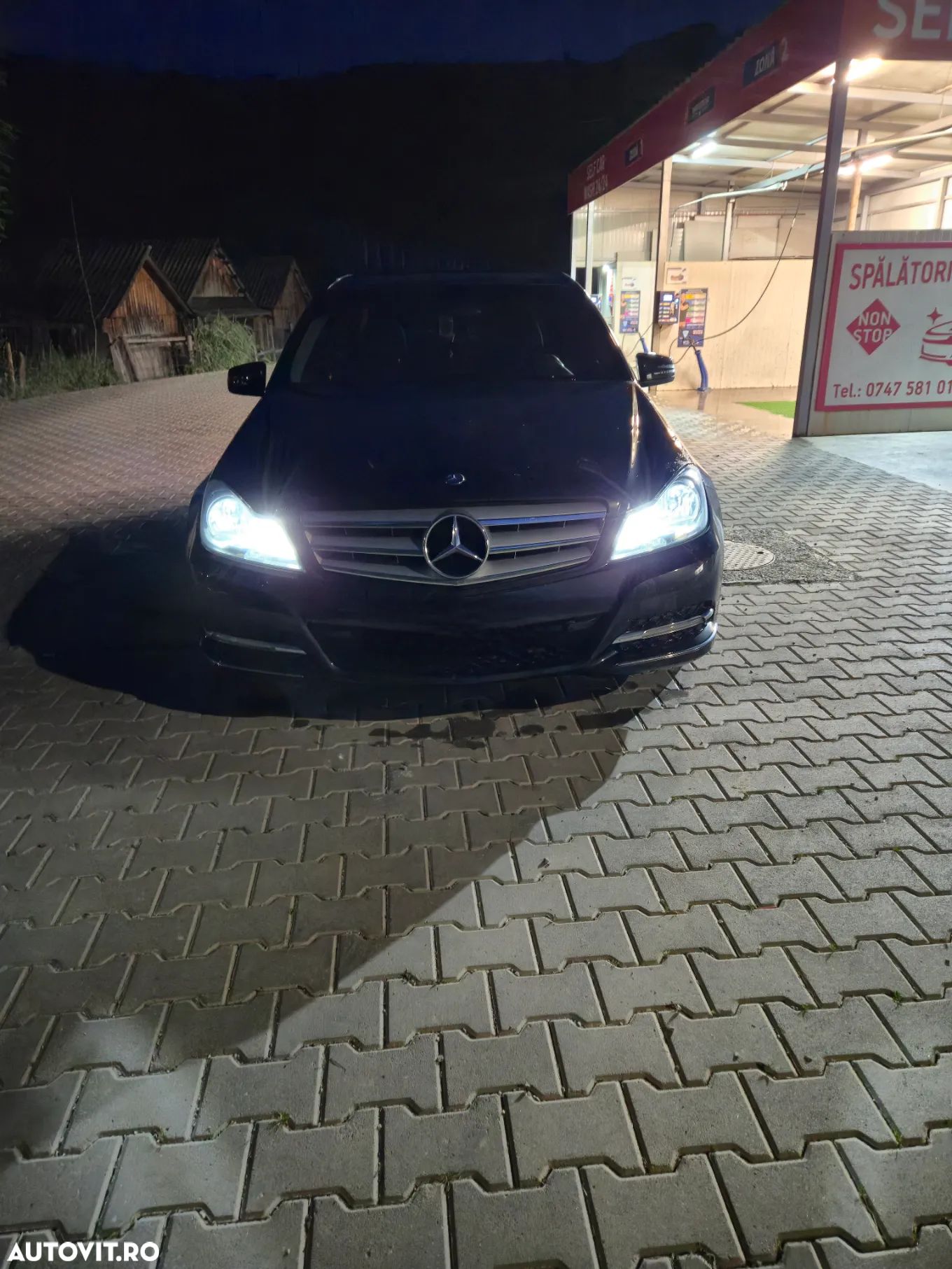 Mercedes-Benz C 220 CDI BlueEFFICIENCY - 1
