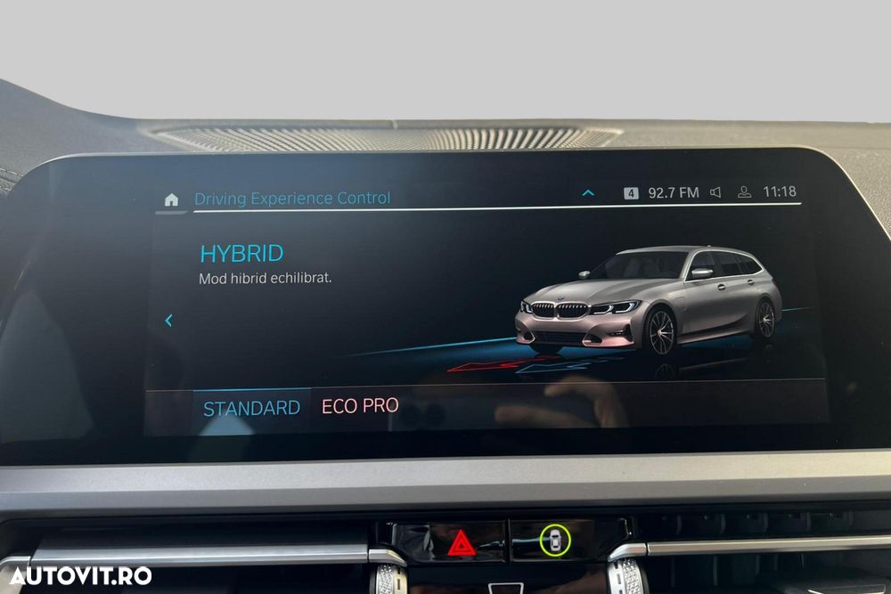 BMW Seria 3 330e xDrive Aut. - 17