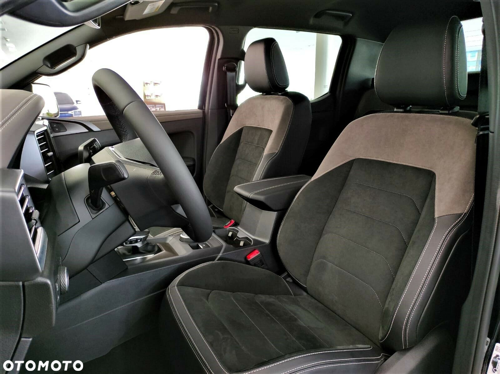Volkswagen Amarok - 10