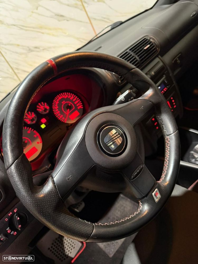 SEAT Leon 1.8 T Cupra R - 9