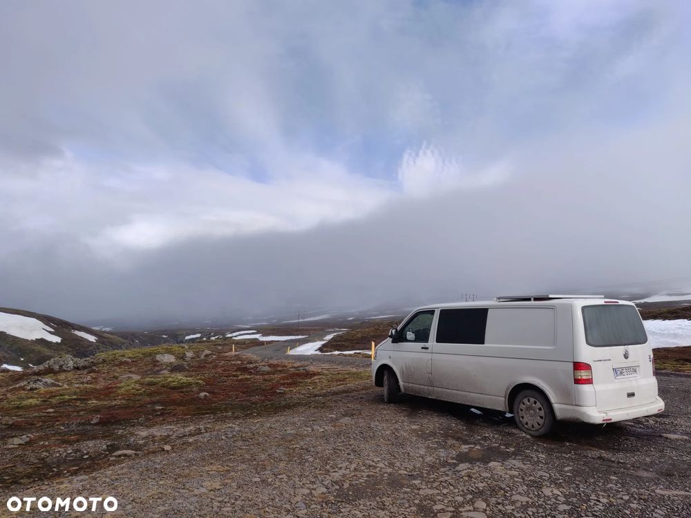 Volkswagen Transporter - 22