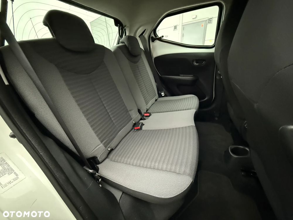 Toyota Aygo - 30