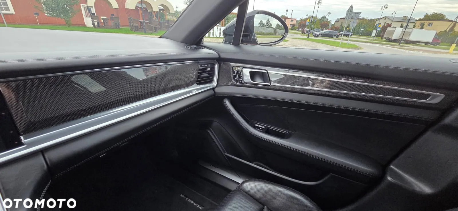 Porsche Panamera 4S Sport Turismo - 17