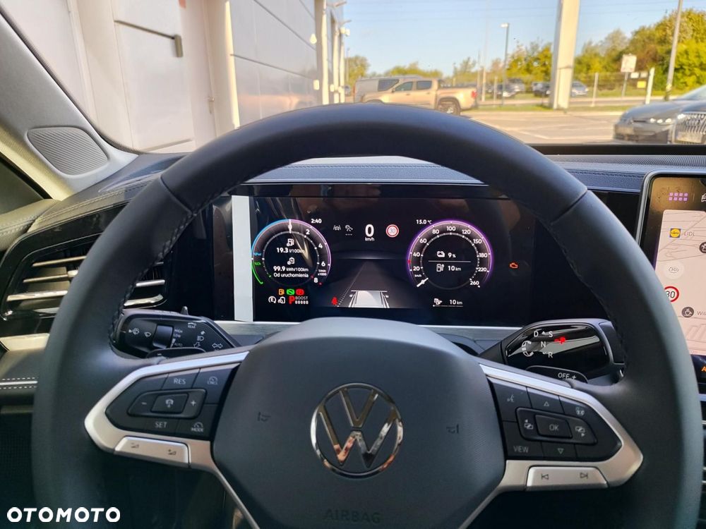 Volkswagen Passat - 29