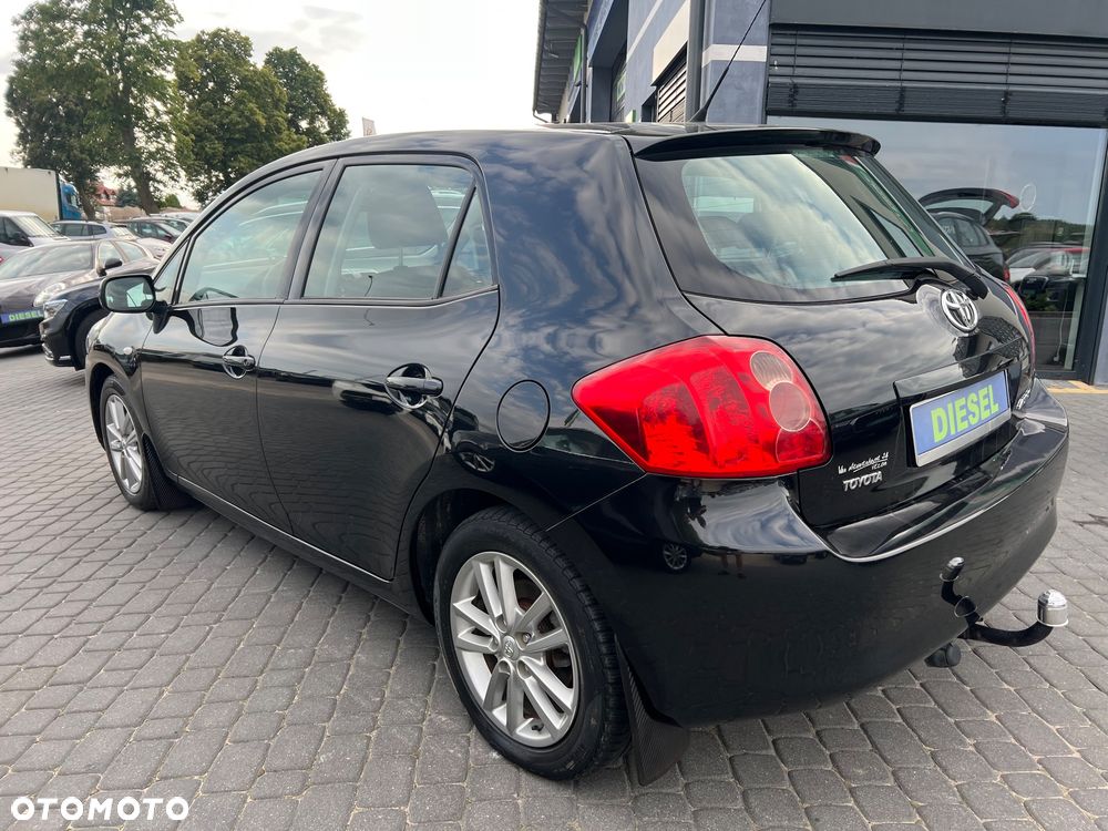 Toyota Auris 1.4 D-4D 2010 - 9