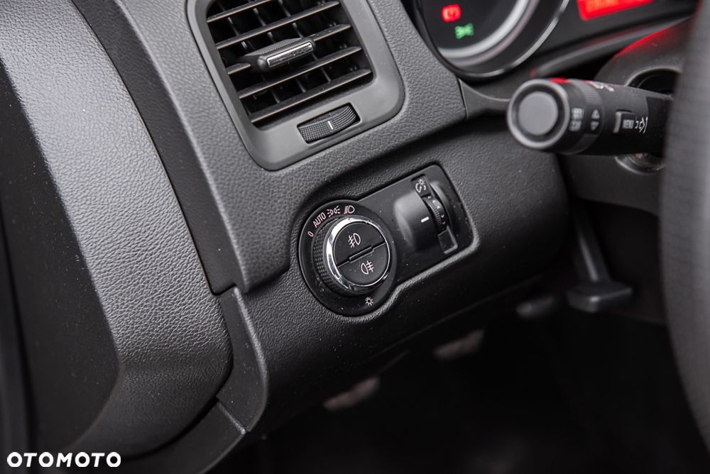 Opel Insignia 2.0 T Sport - 19