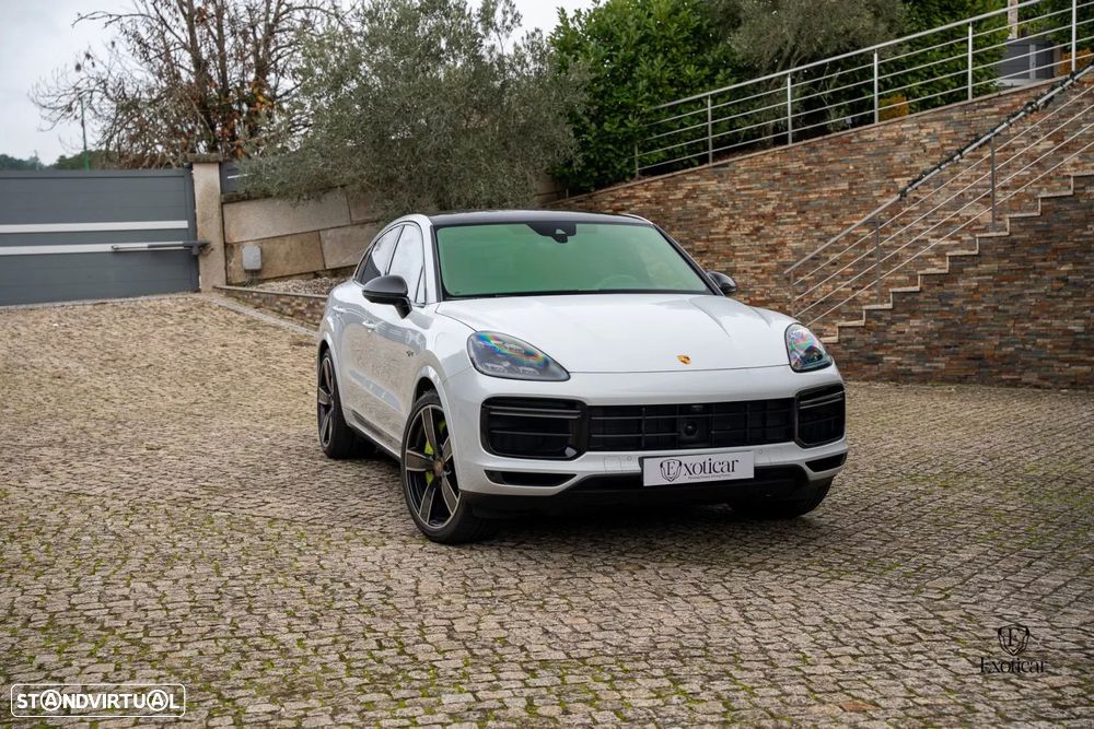 Porsche Cayenne Coupé Turbo S E-Hybrid - 21