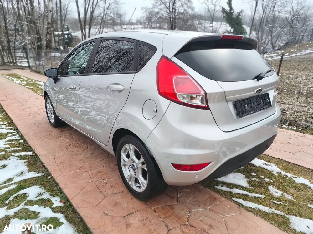 Ford Fiesta - 2