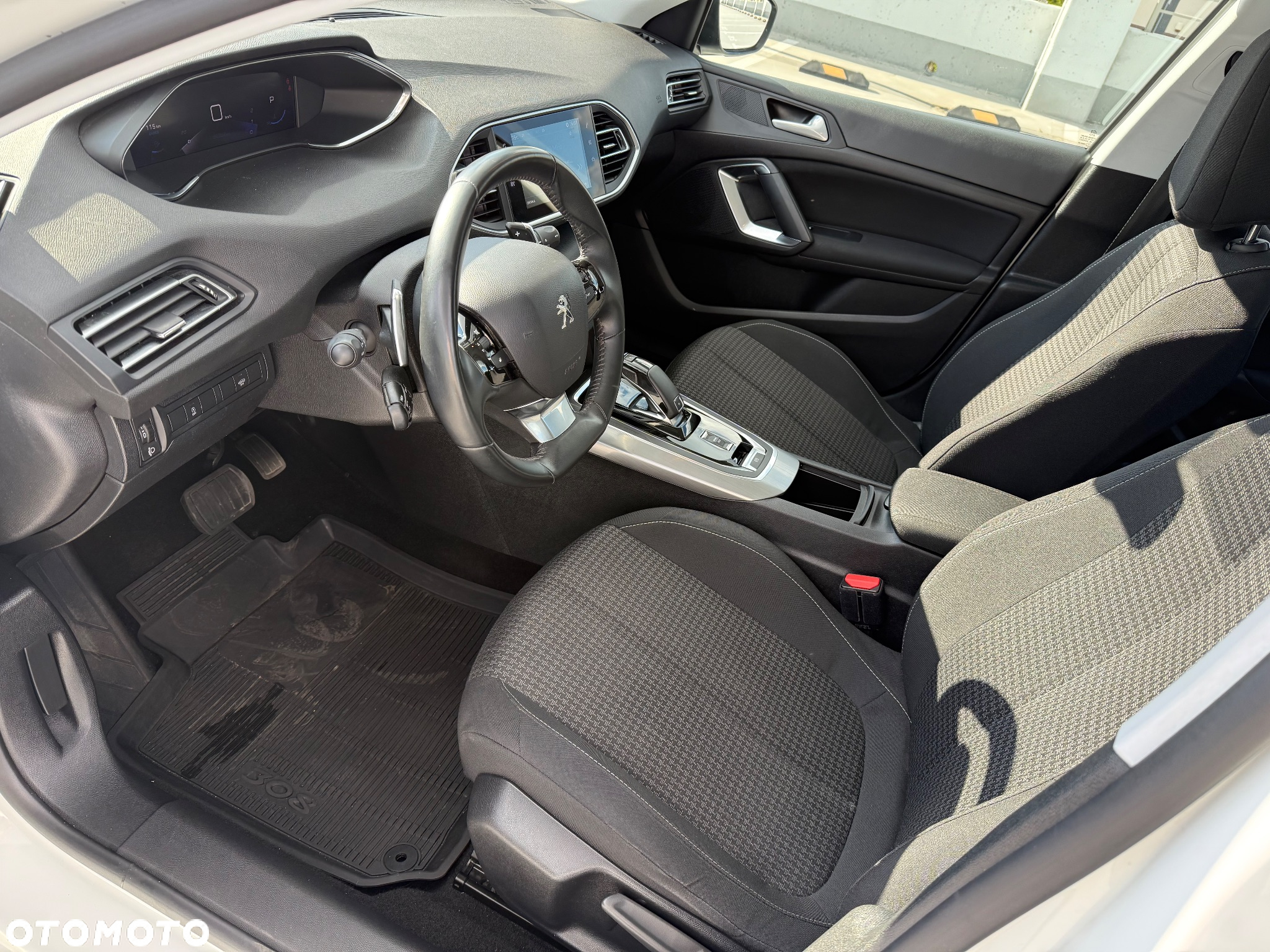 Peugeot 308 1.2 PureTech GPF Active Pack S&S EAT8 - 13