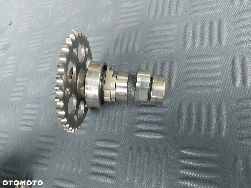 KTM LC4 640 620 400 WAŁEK ROZRZĄDU DŹWIGIENKI POKRYWA ZAWOROWA DŹWIGIENKA POPYCHACZ KONIK WAŁ - 11