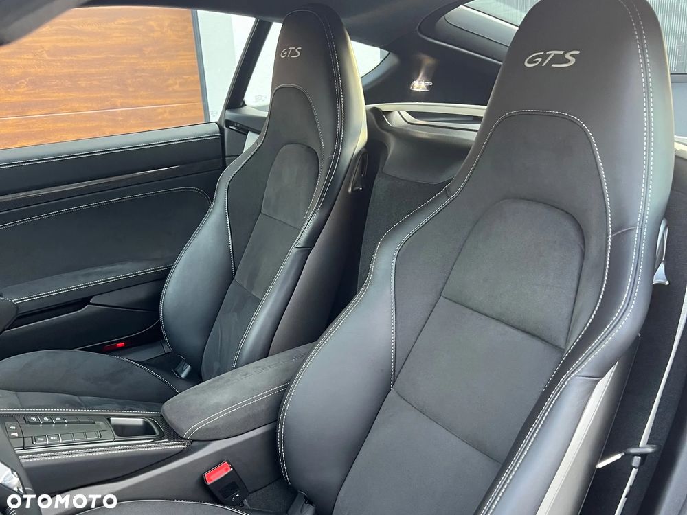 Porsche 718 Cayman GTS 4.0 PDK - 22