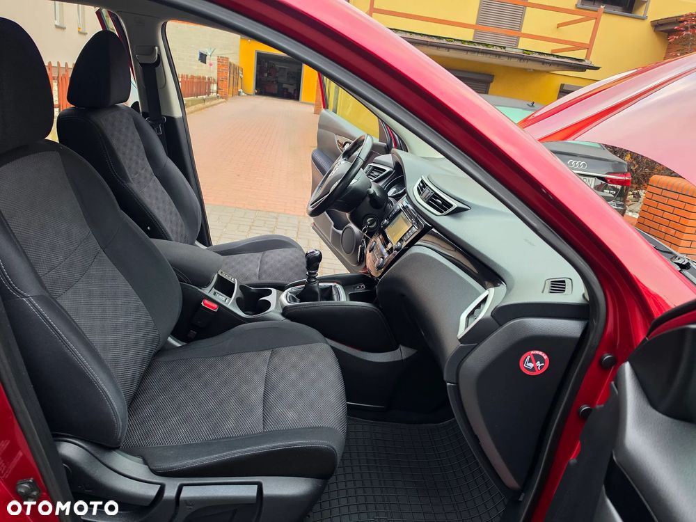 Nissan Qashqai 1.2 DIG-T N-Vision - 21