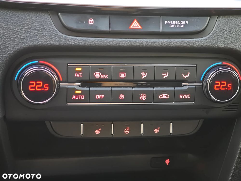 Kia ProCeed 1.6 T-GDI GT DCT - 31