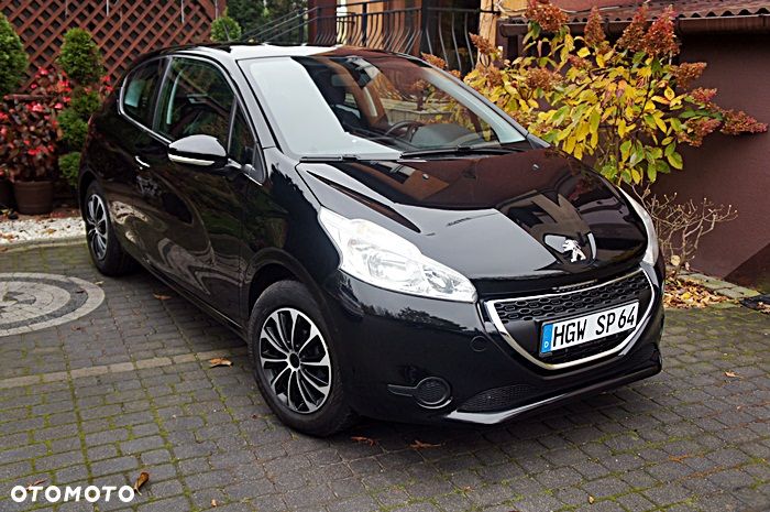 Peugeot 208 - 3