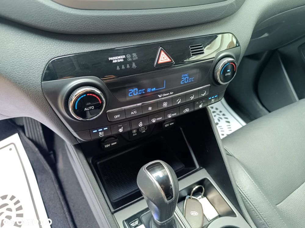 Hyundai Tucson blue 1.7 CRDi 2WD DCT Premium - 31