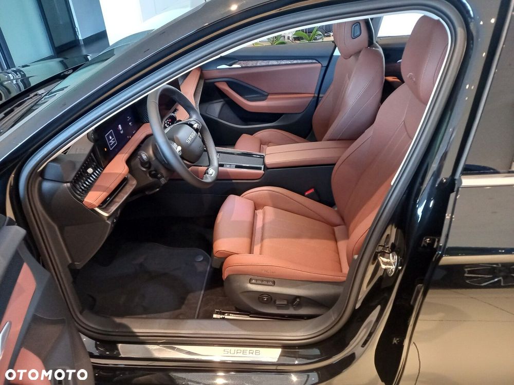 Skoda Superb 2.0 TDI SCR 4x4 L&K DSG - 6