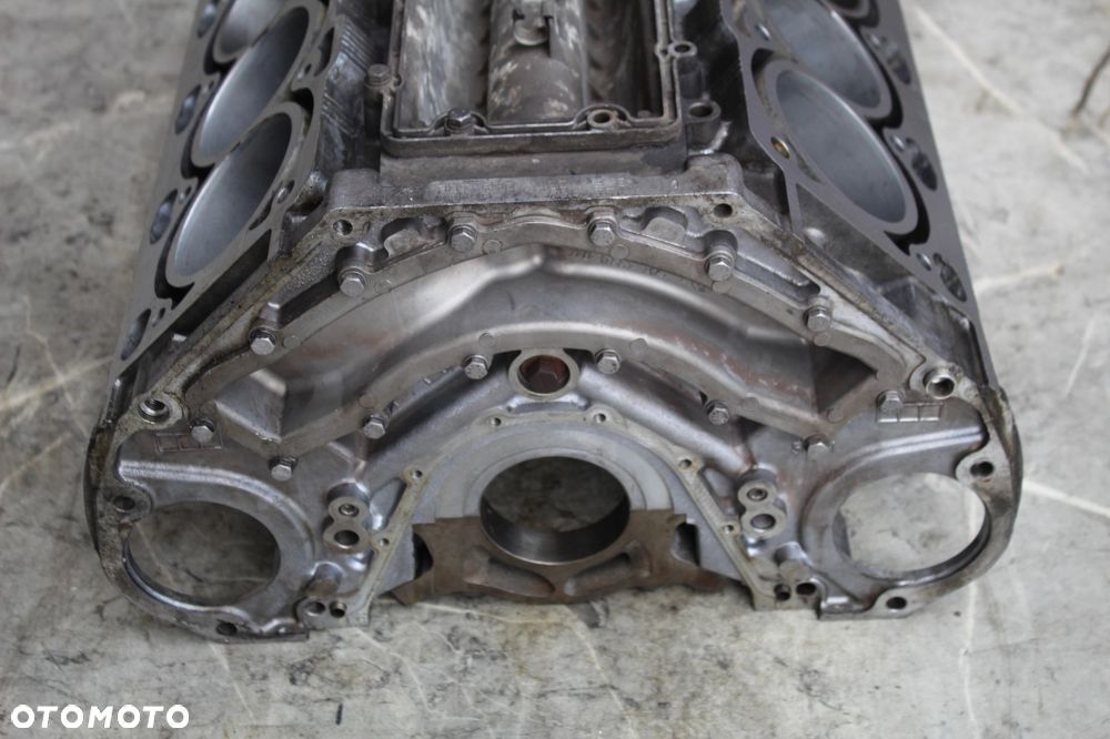 BLOK SILNIKA BMW N62B48 4.8B V8 E60 E61 E63 E64 E65 E66 X5 E53 X5 E70 - 4