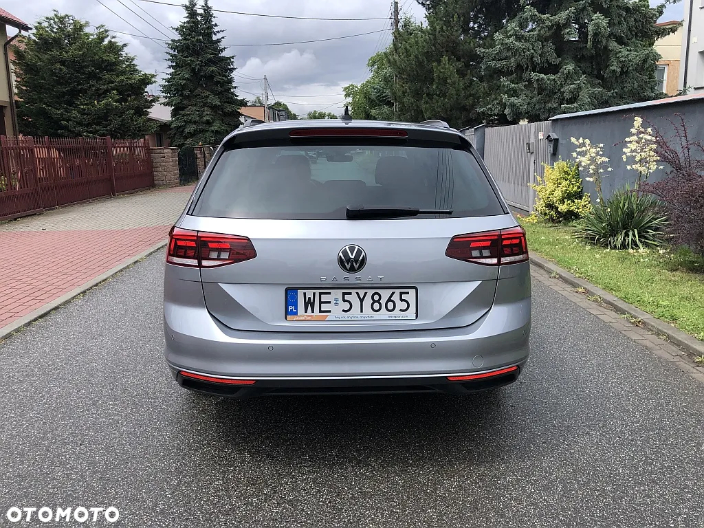Volkswagen Passat 2.0 TDI EVO Business DSG - 6
