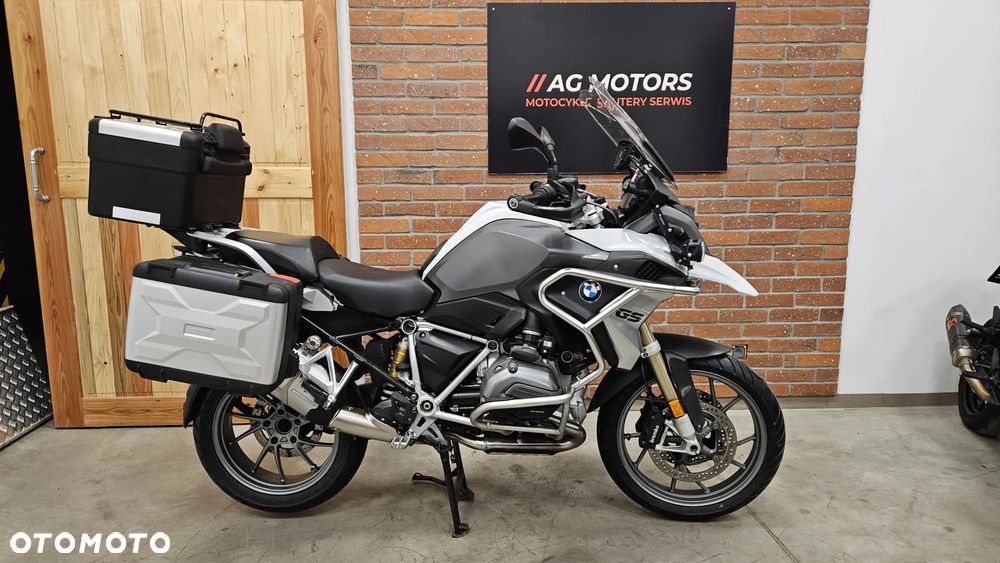 BMW R - 1