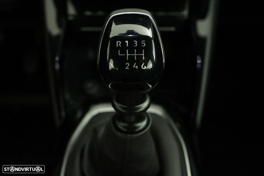 Peugeot 2008 1.2 PureTech Allure - 13