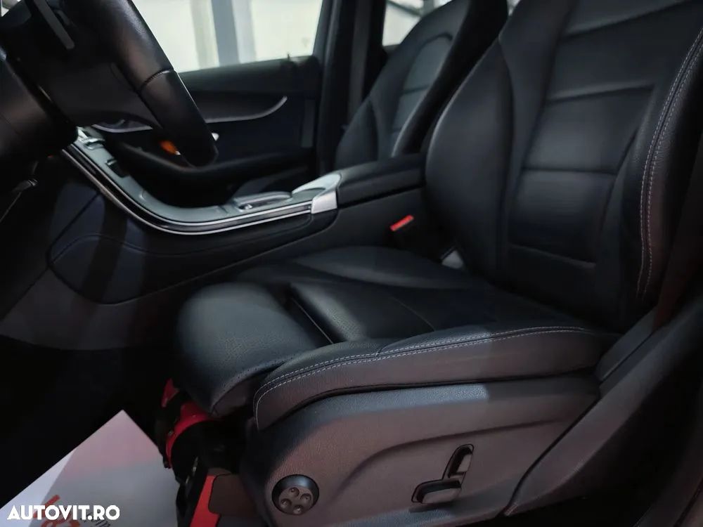 Mercedes-Benz GLC 300 de 4MATIC - 9