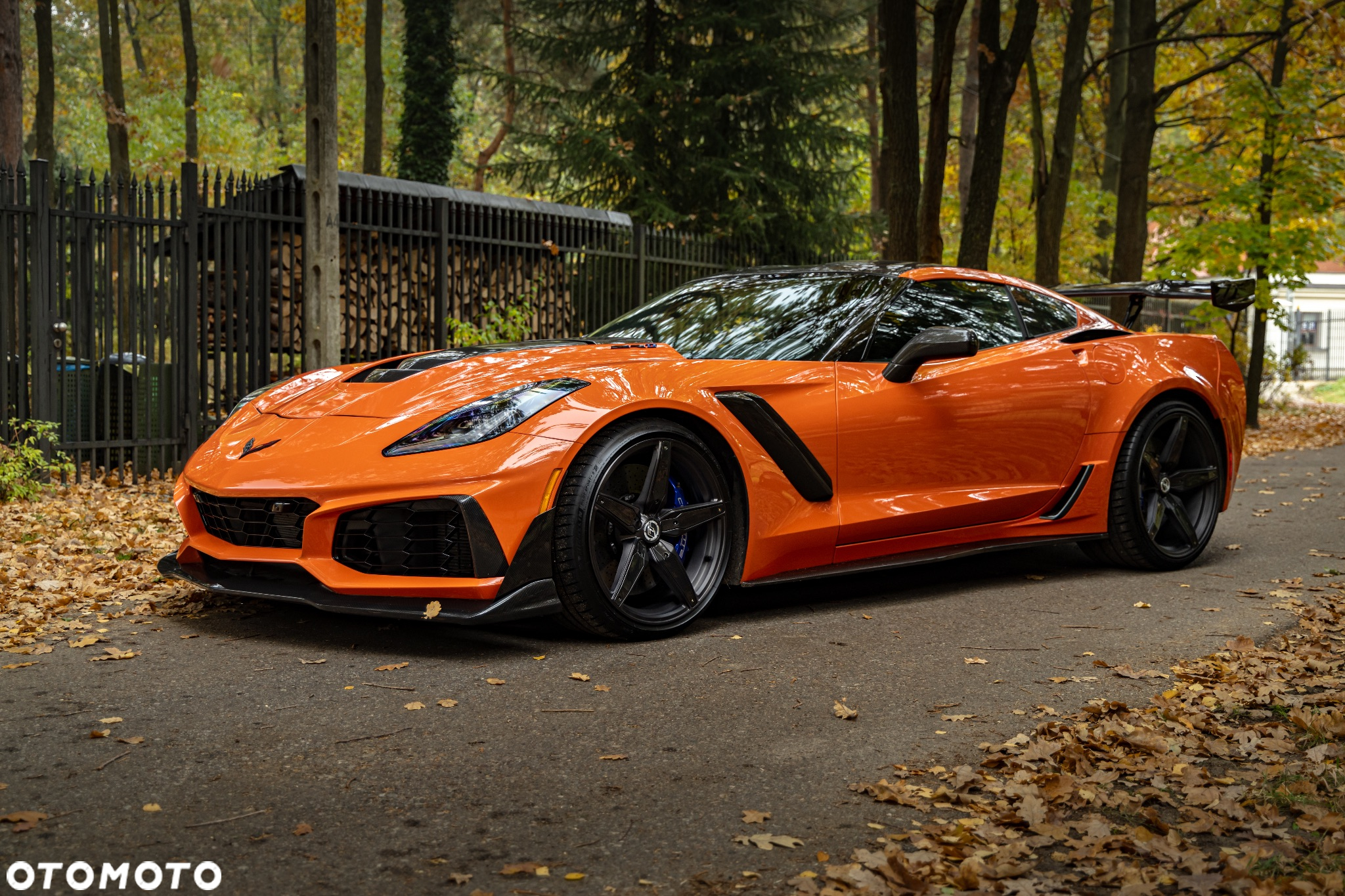 Chevrolet Corvette - 4