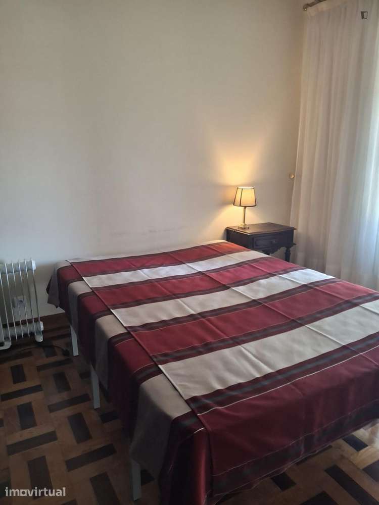 Quarto - localizado em Celas Coimbra Portugal Coimbra - Grande imagem: 5/12