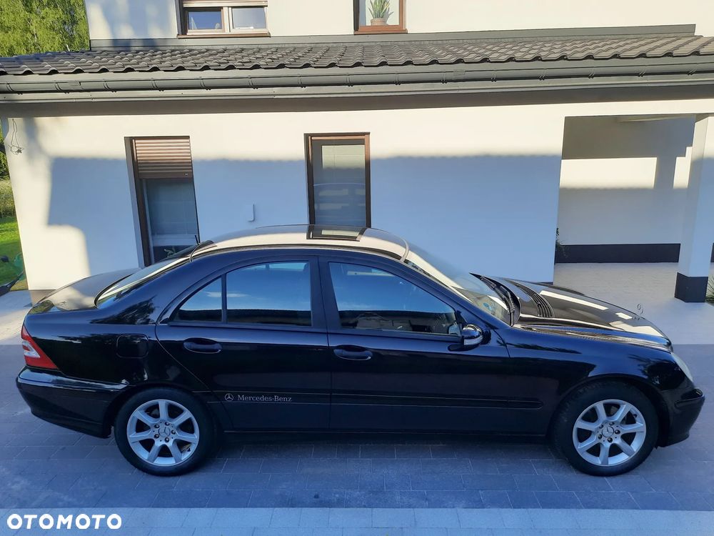 Mercedes-Benz Klasa C 180 Kompressor Sport Edition - 12