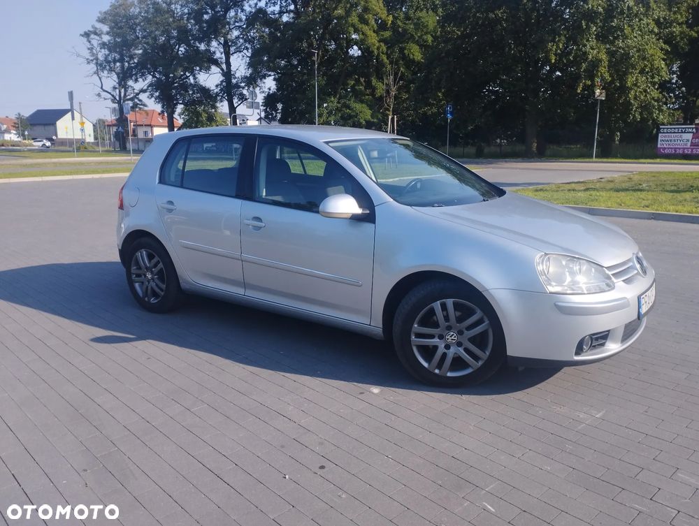 Volkswagen Golf - 9