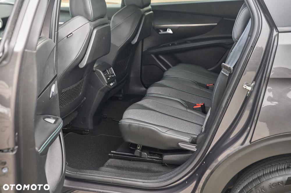 Peugeot 5008 BlueHDi 130 Allure - 29