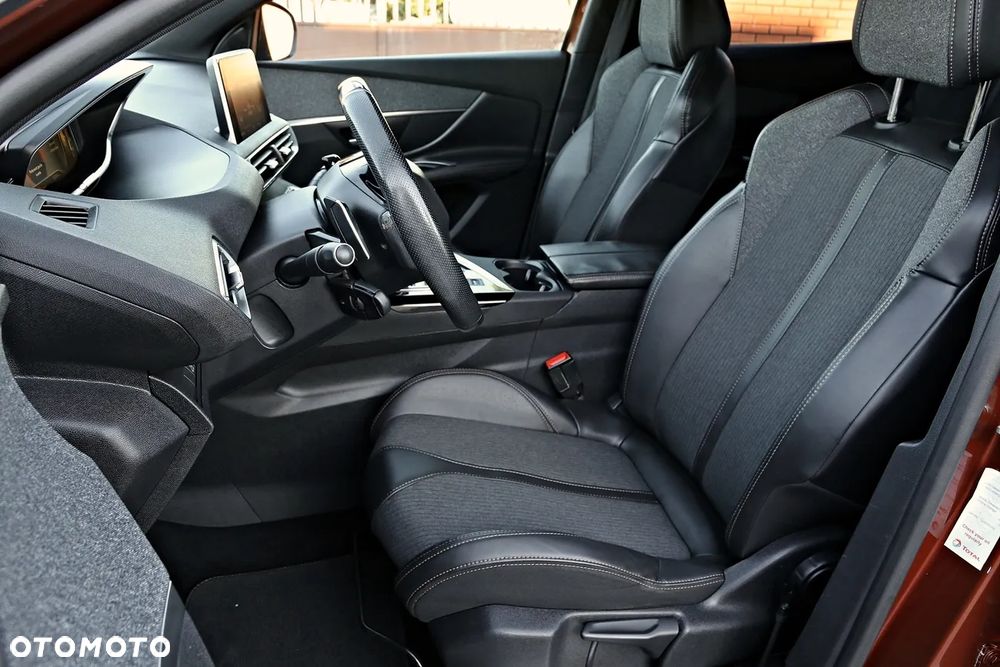 Peugeot 3008 - 17