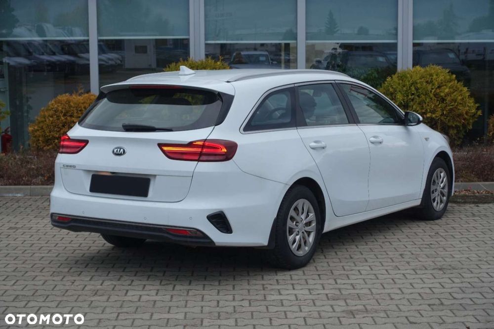 Kia Ceed - 3