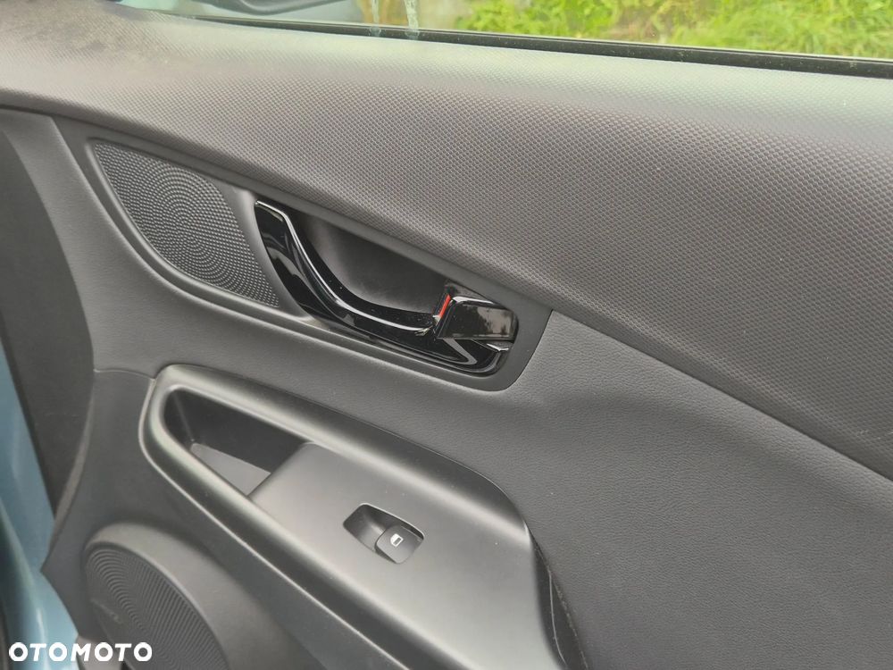 Hyundai Kona 1.6 T-GDI Premium 4WD DCT - 11
