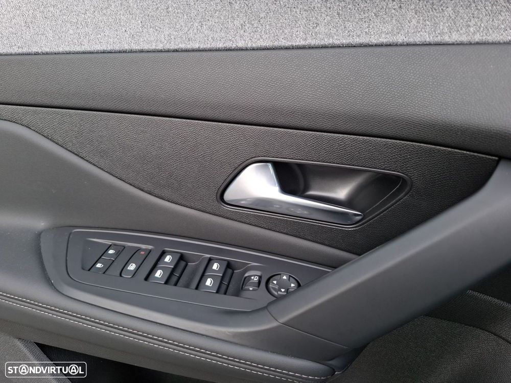 Peugeot e-308 54 kWh Allure - 21