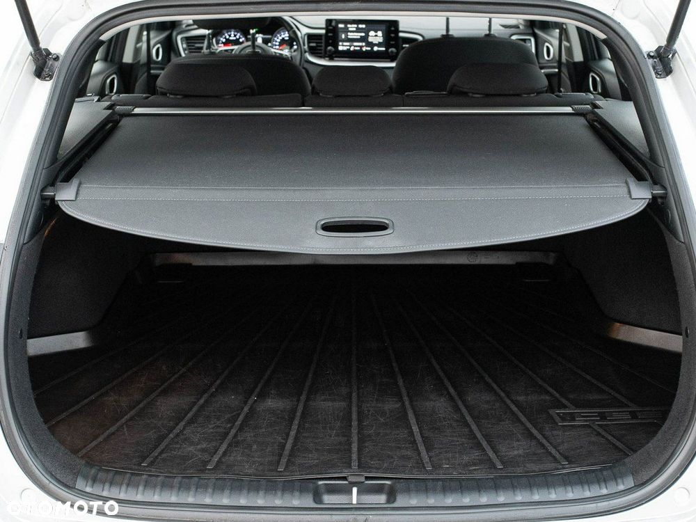 Kia Ceed 1.5 T-GDI M - 26