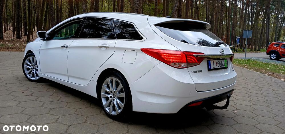 Hyundai i40 i40cw 1.7 CRDi Automatik Fifa World Cup Edition Silver - 2