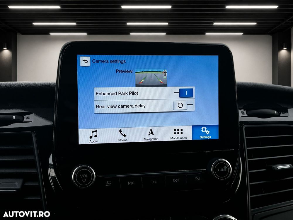 Ford Tourneo Custom 320 L2H1 VA Titanium - 29