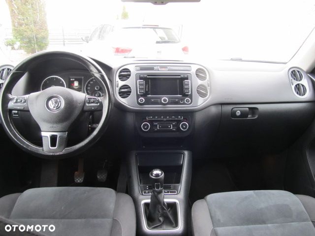 Volkswagen Tiguan 2.0 TDI 4Mot Perfectline R-Style - 14