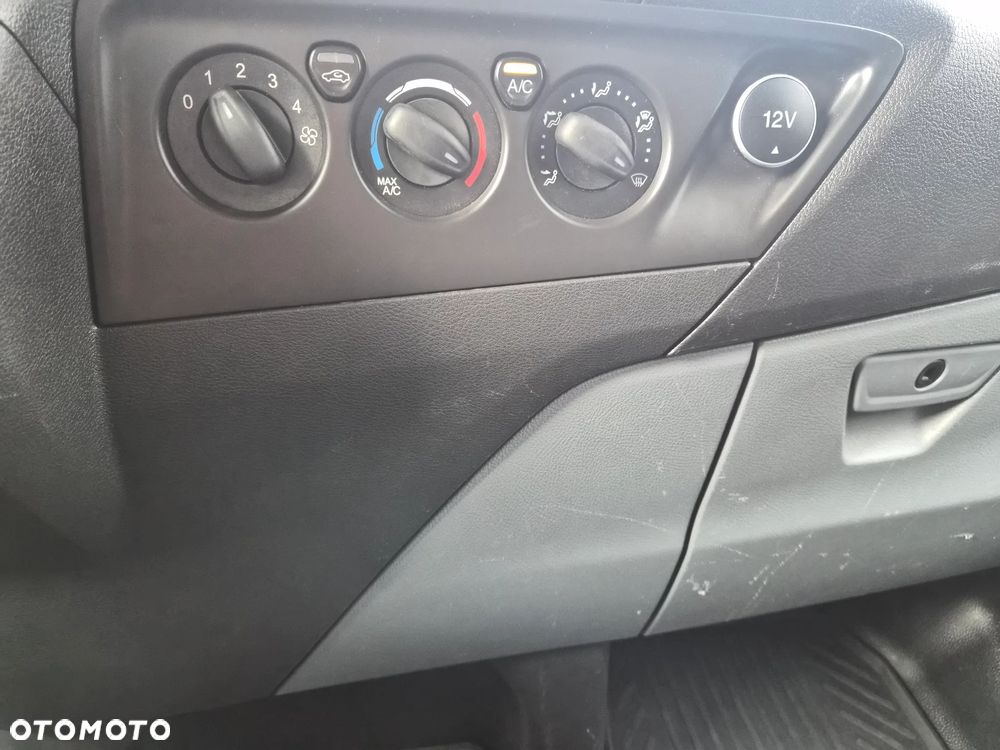 Ford TRANSIT CUSTOM - 6