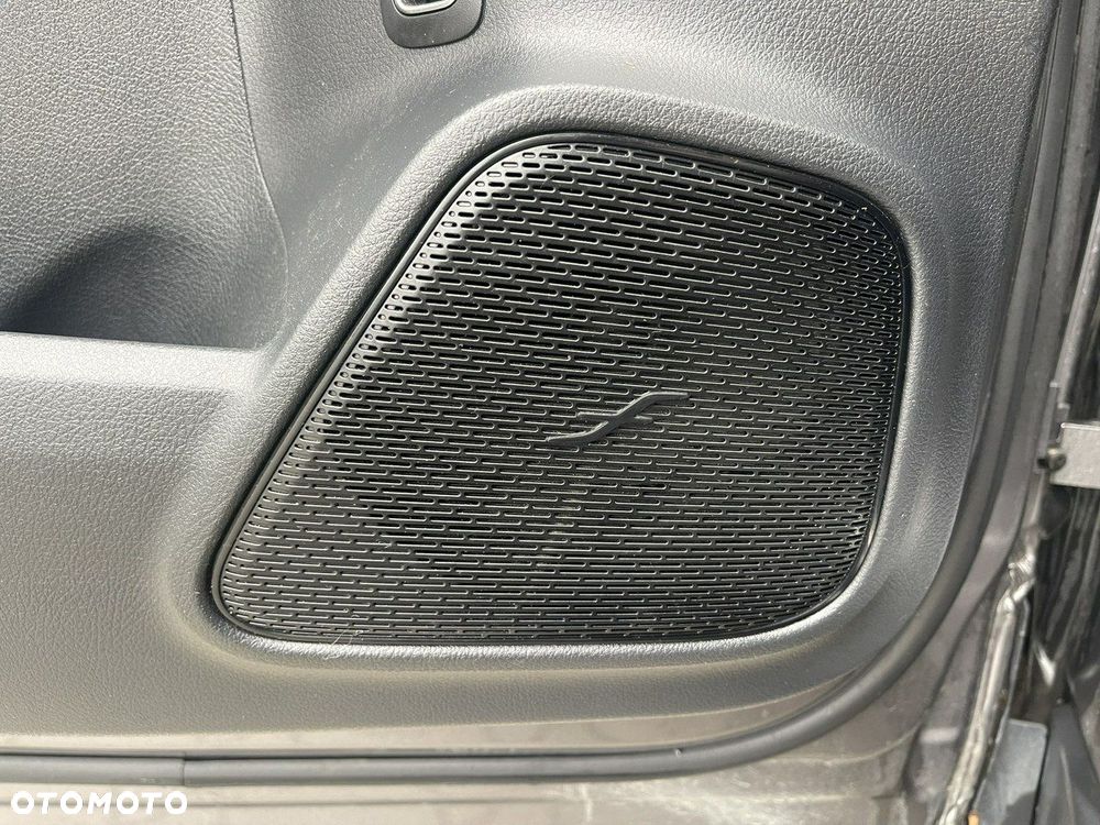 Mercedes-Benz GLB 250 AMG Line 8G-DCT - 12