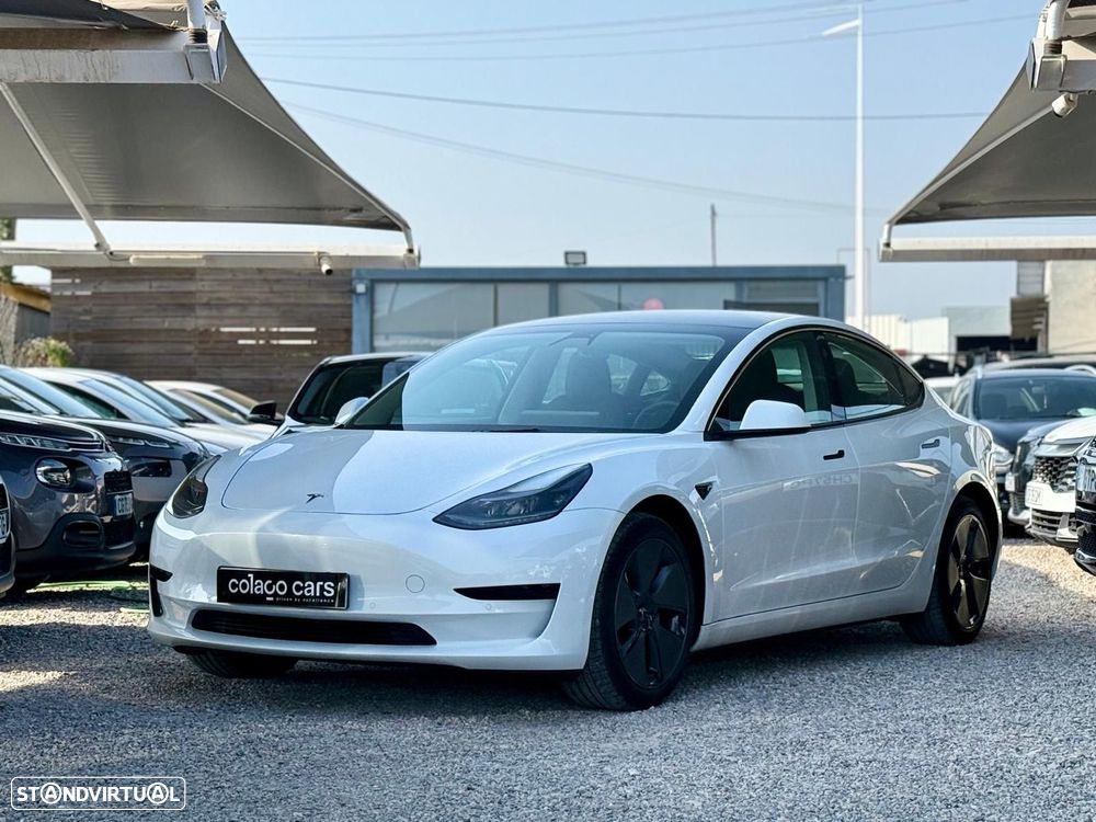 Tesla Model 3 - 3